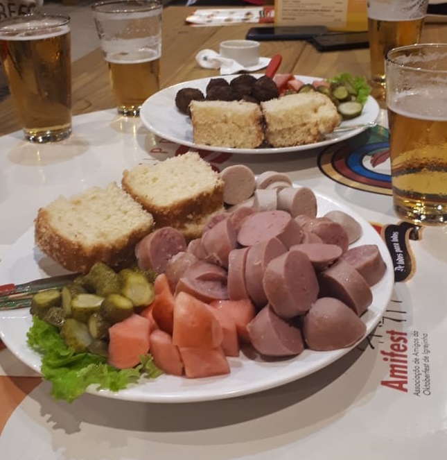 Gastronomia variada é atração