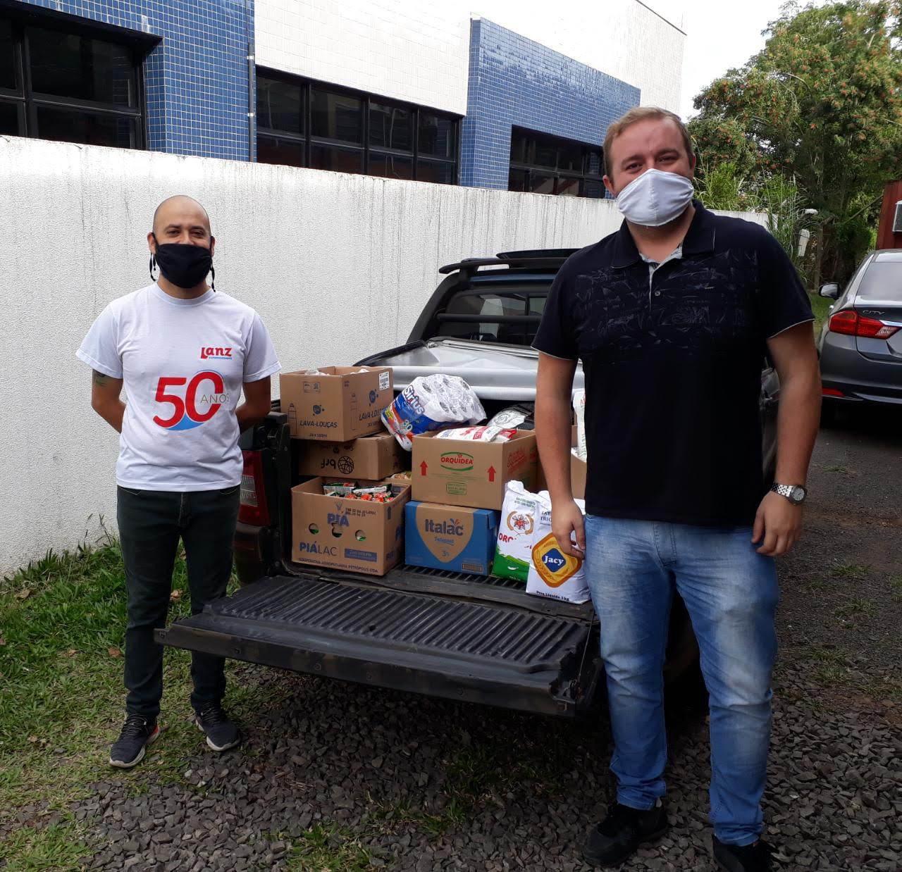 Vitrine do Bem: Super Lanz arrecada 130 quilos com 'Doação em Dobro'