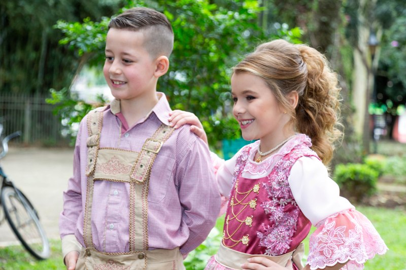 Oktoberfest de Igrejinha apresenta trajes da Corte Infantil 