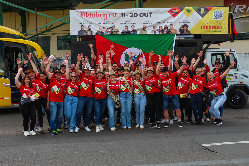 Novo Hamburgo e Sapiranga recebem Carro do Chopp da 35ª Oktoberfest de Igrejinha neste sábado (14)