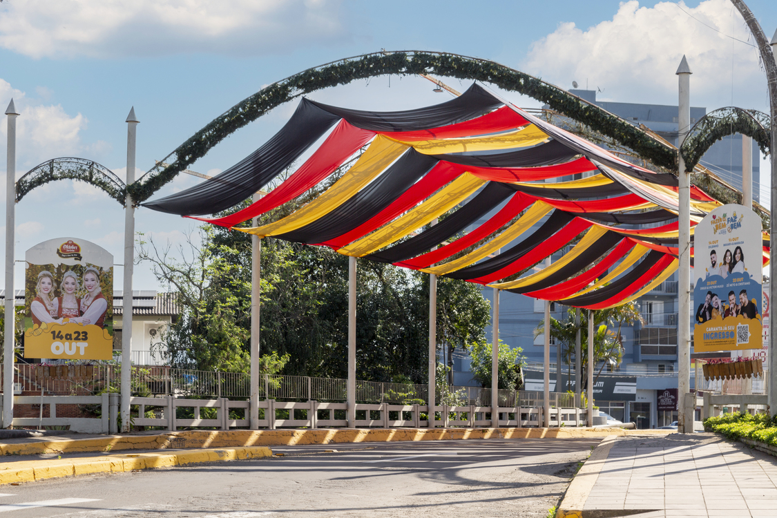 Decoração para a Oktoberfest contagia a cidade de Igrejinha