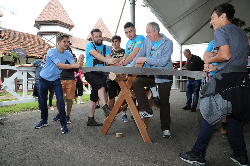 Programação cultural e atrações musicais no último final de semana da Oktoberfest