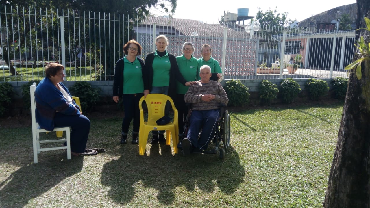 SOCIALIZAÇÃO: Seniorin e grupo Flor da Esperança desenvolvem projeto social