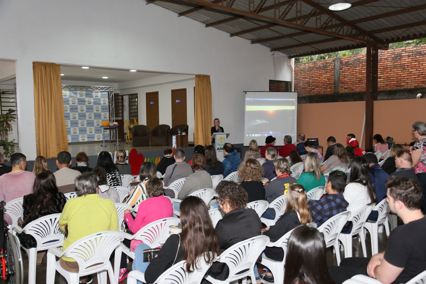 APAE de Igrejinha inaugura novas instalações com valores repassados pela Oktoberfest