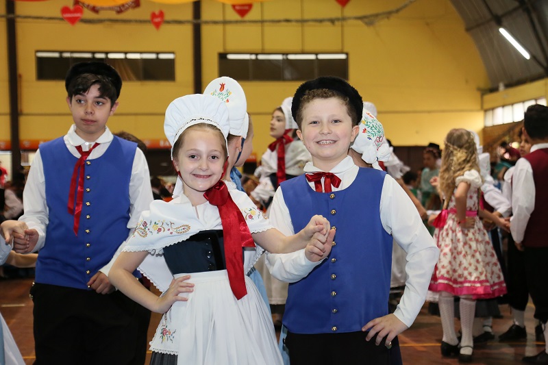 Chuva de sábado não desanimou o público da Oktoberfest de Igrejinha